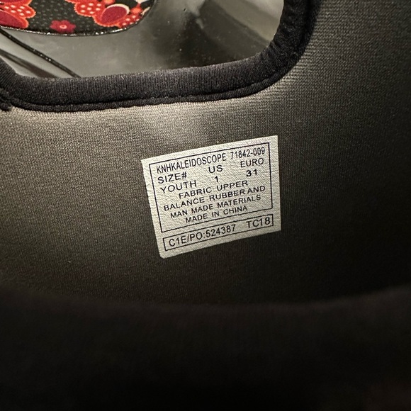 Bogs Kid's "NWT" Floral Kaleidoscope Insulated Warm North Hampton Boot Size 1.0 - Picture 10 of 12